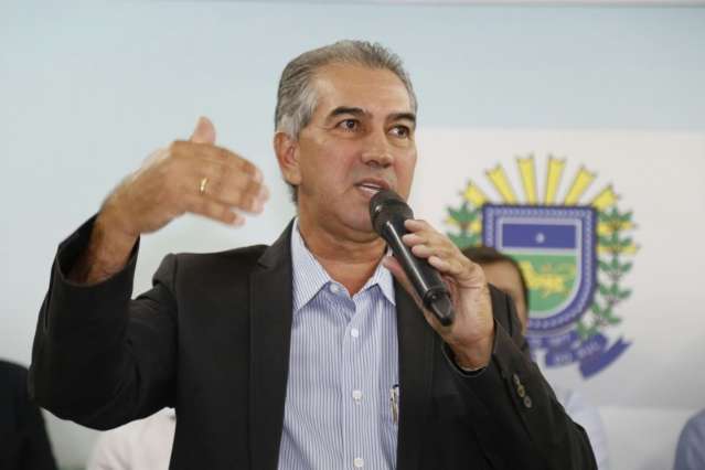 Governador lan&ccedil;a programa social com a presen&ccedil;a de ex-presidente 