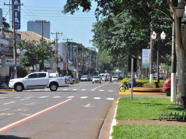 Com aula s&oacute; de manh&atilde;, prefeitura e bancos abrem at&eacute; meio-dia hoje