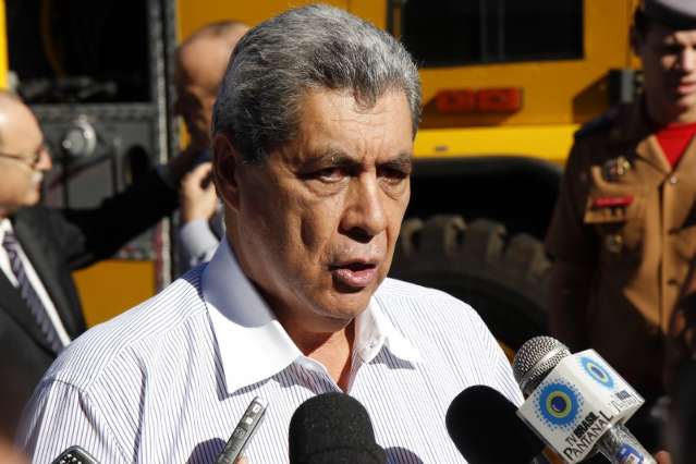 Governador afirma que prefeitos vaiaram Dilma por estarem no &ldquo;sufoco&rdquo;