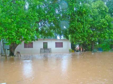  Chuva isola pelo menos dois assentamentos em Corumbá