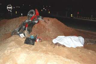 Condutor da moto perdeu o controle; acidente aconteceu na MS-276, em Taquarussu (Foto: Vale do Ivinhema Agora)