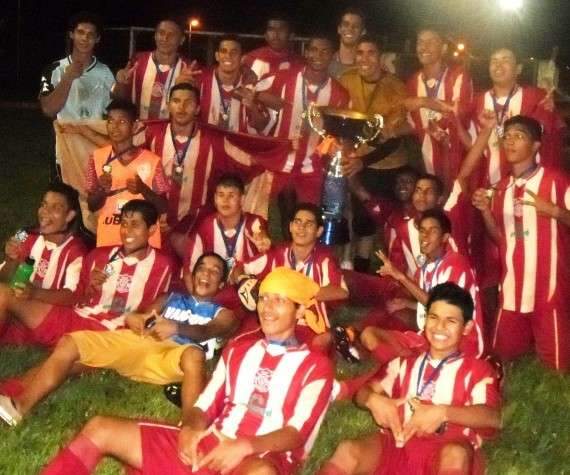 Equipe de Anast&aacute;cio &eacute; campe&atilde; do Estadual sub-17 de futebol