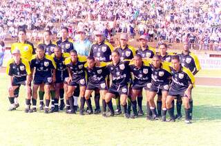 Time de 2000, vice-campeão estadual, última participação de destaque do Ubiratan no futebol profissional de MS