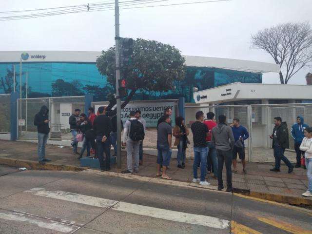 Grupo alega erro em edital e concurso para soldado vira queixa na delegacia