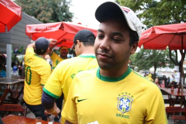 Ap&oacute;s sufoco e jogo emocionante, torcida elogia J&uacute;lio C&eacute;sar