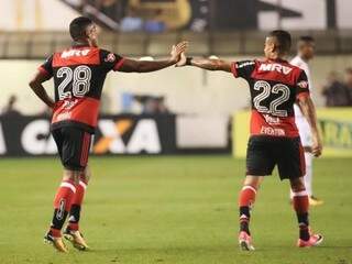Santos faz 4 e vence na Vila, mas Fla avan&ccedil;a &agrave; semi e pega o Botafogo