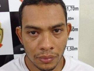 Mário Márcio estava preso pelos crimes de roubo, estelionato e um por tráfico de drogas. (Foto: Sidney Bronka)