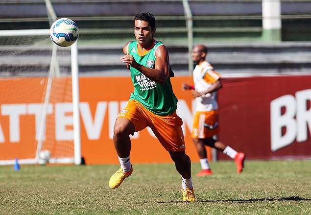 Volante Jean desiste do Cruzeiro e agora mira aten&ccedil;&otilde;es no Palmeiras