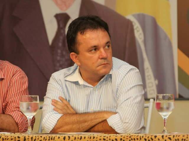  Ministro do Supremo Tribunal manda abrir inqu&eacute;rito contra Vander Loubet