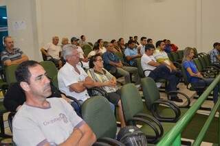 População acompanha sessão e pede cassação.(Foto:Kleber Souza/ Rio Pardo News)