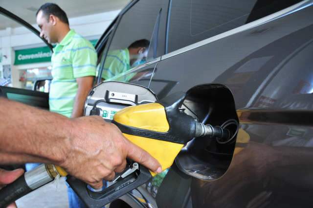  Pesquisa do Procon aponta alta de 4% no pre&ccedil;o do &aacute;lcool em 20 dias
