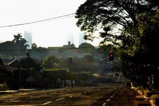 Na Capital, o tempo amanheceu nublado e conforme previsão pode chover no decorrer do dia. (Foto: Marcos Ermínio) 