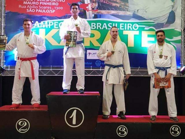 Dupla de MS conquista medalha de ouro no Brasileiro de karat&ecirc;