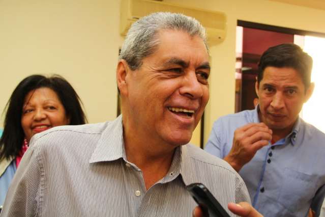 Em meio a debandada, PMDB n&atilde;o consegue definir presidente municipal