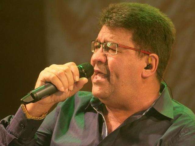 &Iacute;cone do sertanejo, Chico Rey morre aos 63 anos ap&oacute;s sess&atilde;o de hemodi&aacute;lise