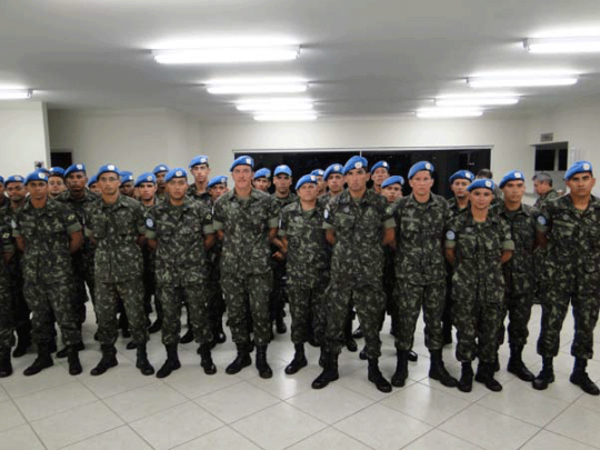  Militares que atuaram no Haiti voltam para casa ap&oacute;s 5 dias de isolamento