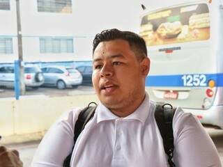 No vai e vem dos ônibus, Pit Stop pela Vida fala de depressão e suicídio No vai e vem dos ônibus, Pit Stop pela Vida fala de depressão e suicídio