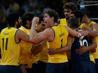 Brasil soma cinco vitórias em seis jogos no vôlei masculino nas Olimpíadas. (Foto: Reuters)