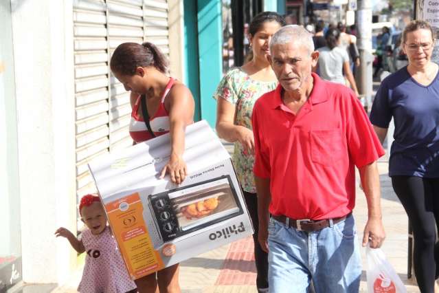 Na ressaca da Black Friday, lojistas aproveitam para repor estoques