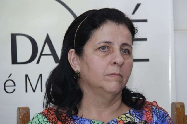 Grupo de direitos humanos cobra discuss&atilde;o sobre destino de fam&iacute;lias