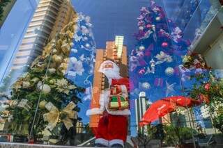 Decoração de Natal antecipada na Capital (Foto: Fernando Antunes)