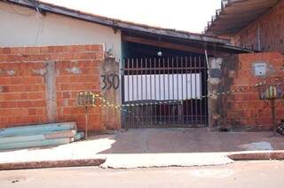 Local onde José Amaro foi morto pelo inquilino ao cobrar o aluguel. (Foto: Simão Nogueira)