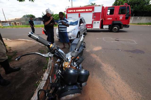 Acidente entre moto e carro no Tijuca deixa jovem em estado grave