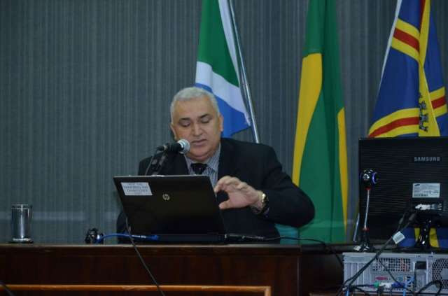 Acusado de armar emboscada, casal alega leg&iacute;tima defesa em assassinato