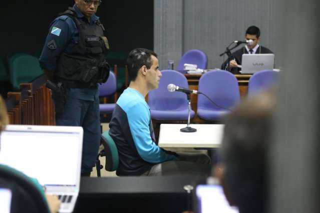 Homem que tentou matar ex-mulher com facada &eacute; condenado a 8 anos de pris&atilde;o