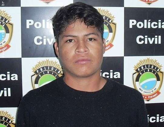 Jovem &eacute; preso com 2 kg de maconha quando viajava para Caarap&oacute;