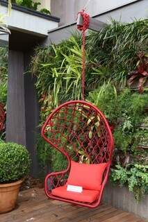 Cadeira de Jardim  custa atualmente cerca de R$ 7.000,00 (Foto: Marcos Ermínio)