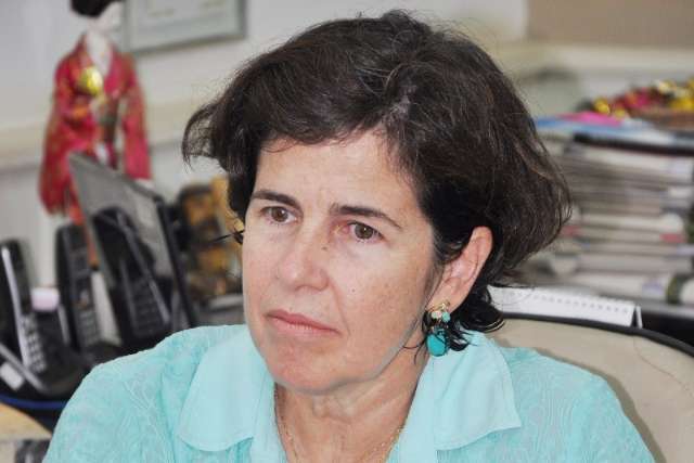 Reajuste de 6% a enfermeiros custar&aacute; demiss&atilde;o de 200 servidores, diz Marcia