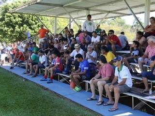 Público acompanha decisão da Copa do Rádio Clube. (Foto: Paulo Francis)
