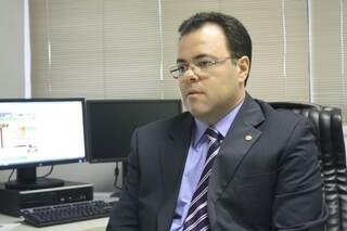Promotor Alexandre Capiberibe afirmou que dados do relatório podiam fazer com que o prefeito fosse afastado do cargo (Foto: Marcos Ermínio)