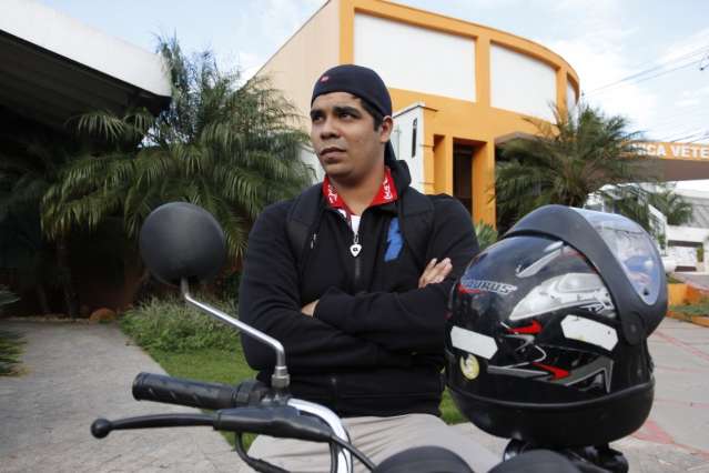 Frota s&oacute; cresce, mas a sinaliza&ccedil;&atilde;o vai desaparecendo das ruas da Capital