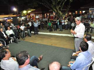 Governador fala durante abertura da Expogrande (foto: João Garrigó)