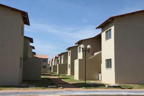 Moradores de residencial com falhas estruturais devem fazer denúncia ao Procon