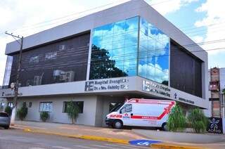 Hospital do Câncer de Dourados só deve retomar quimioterapia na quinta-feira (Foto: Eliel Oliveira)
