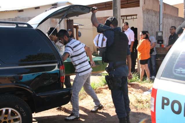 Orf&atilde; de trag&eacute;dia em Nova Jerusal&eacute;m, menina &eacute; disputada por fam&iacute;lias