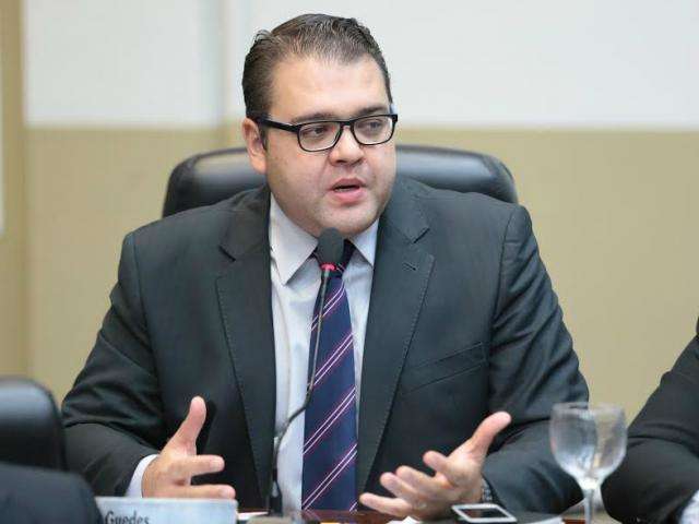 C&acirc;mara arquiva pedido de cassa&ccedil;&atilde;o e vereador denuncia acusadora &agrave; pol&iacute;cia