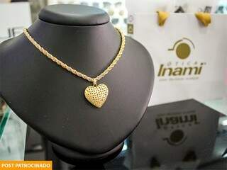 Pingente de coração em ouro 18k a partir de 10x de R$ 46 (Foto: Marina Pacheco)