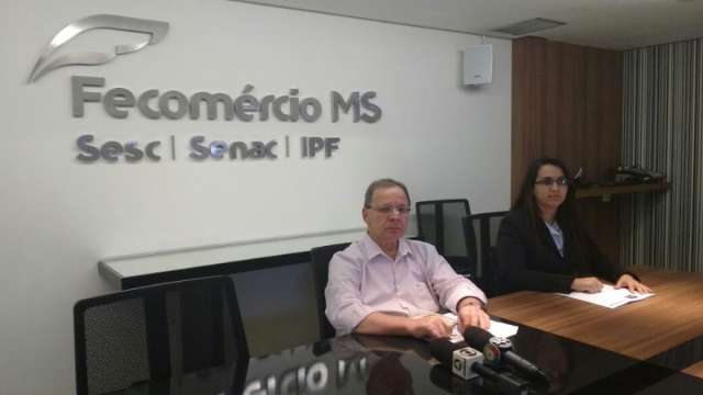 Com&eacute;rcio &lsquo;sufoca&rsquo; vagas no Centro e compromete as pr&oacute;prias vendas