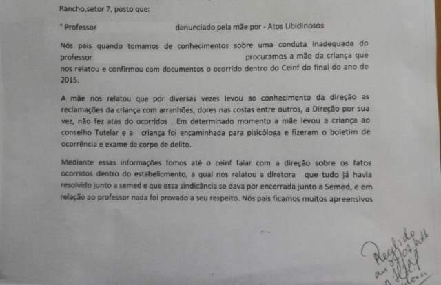 Funcionários retiram formigueiro de creche e diretora reclama de picuinha