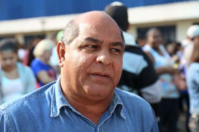 Por emprego, fila quilom&eacute;trica e cinco horas de espera em Campo Grande