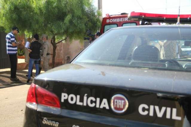 Pais de beb&ecirc; morta prestam depoimento e afirmam que socorro demorou para chegar