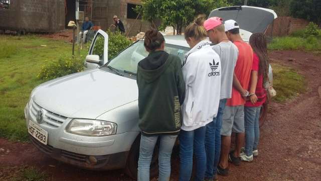 Adolescentes roubam carro para &ldquo;rolezinho&rdquo; e s&atilde;o presos pela PM