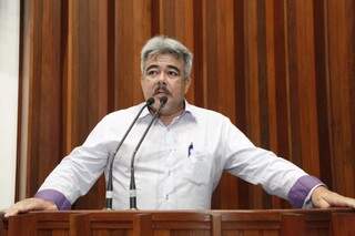 Presidente da Sintaxi, Bernardo Quartin, diz que projeto dá mais proteção aos taxistas (Foto: Assessoria/ALMS)