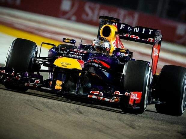 Vettel vence GP de Cingapura e se aproxima do tetracampeonato