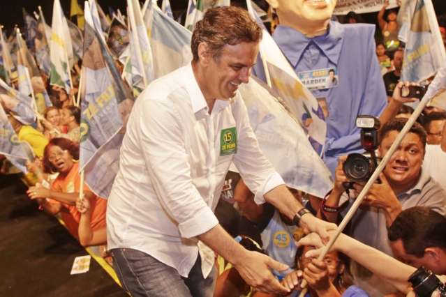 Presidenci&aacute;vel A&eacute;cio Neves recua e mant&eacute;m visita ao Estado na ter&ccedil;a