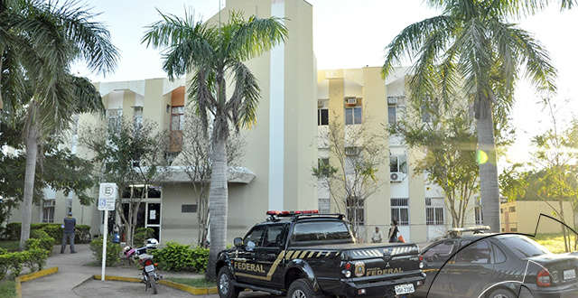  Opera&ccedil;&atilde;o da PF para investigar desvio fecha prefeitura de Corumb&aacute;